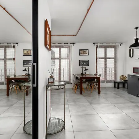 Apartment Limanowskiego Modern By Bookinghost