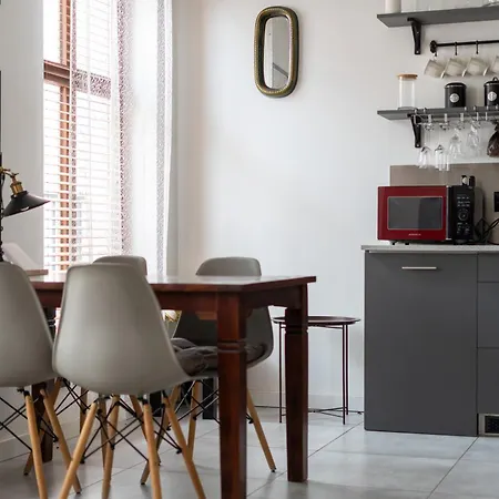 Apartman Limanowskiego Modern By Bookinghost